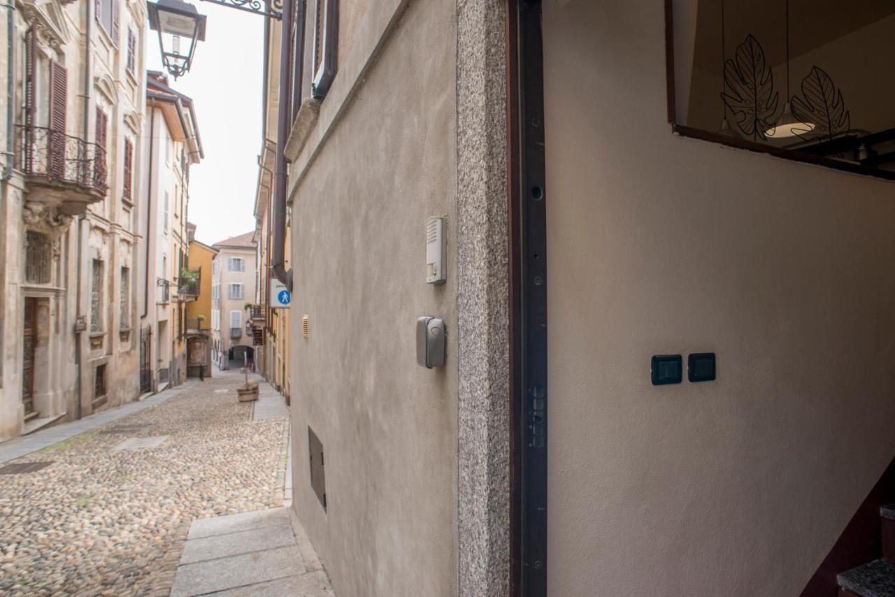 شقة Cortile Del Forno Nel Centro Storico أرونا المظهر الخارجي الصورة